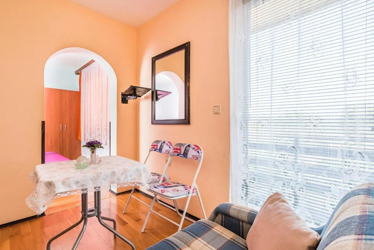 Studios Kastel Buje Croatia