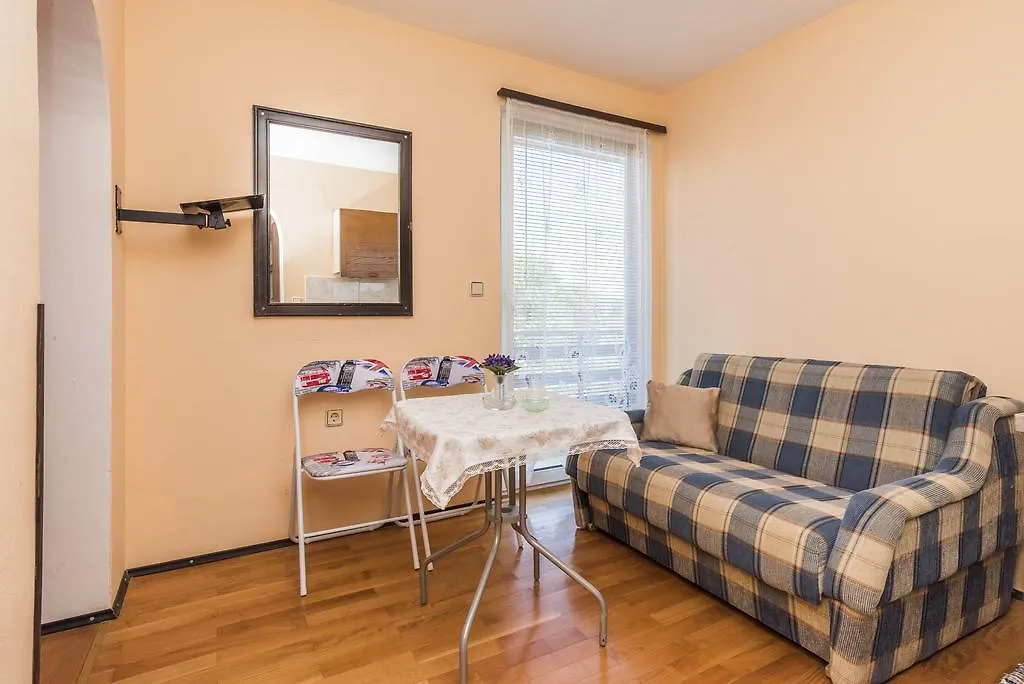 Apartment Studios Kastel Buje Croatia